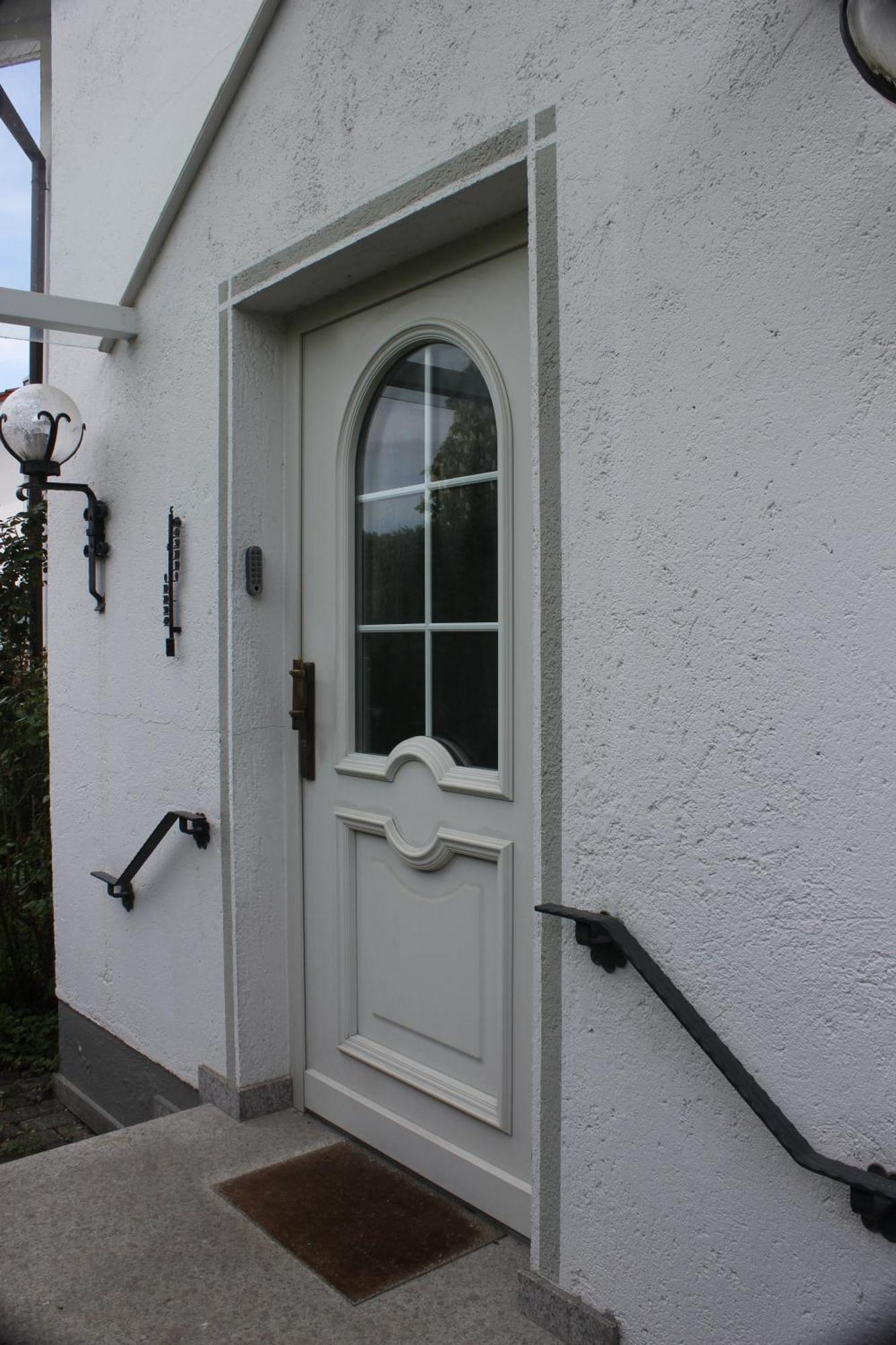 Estelada Boarding Houses Oberhaching Exterior photo