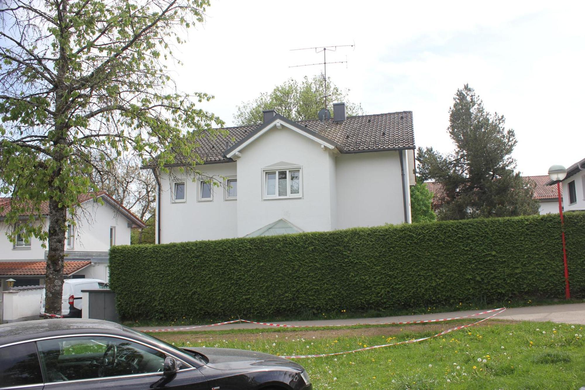Estelada Boarding Houses Oberhaching Exterior photo